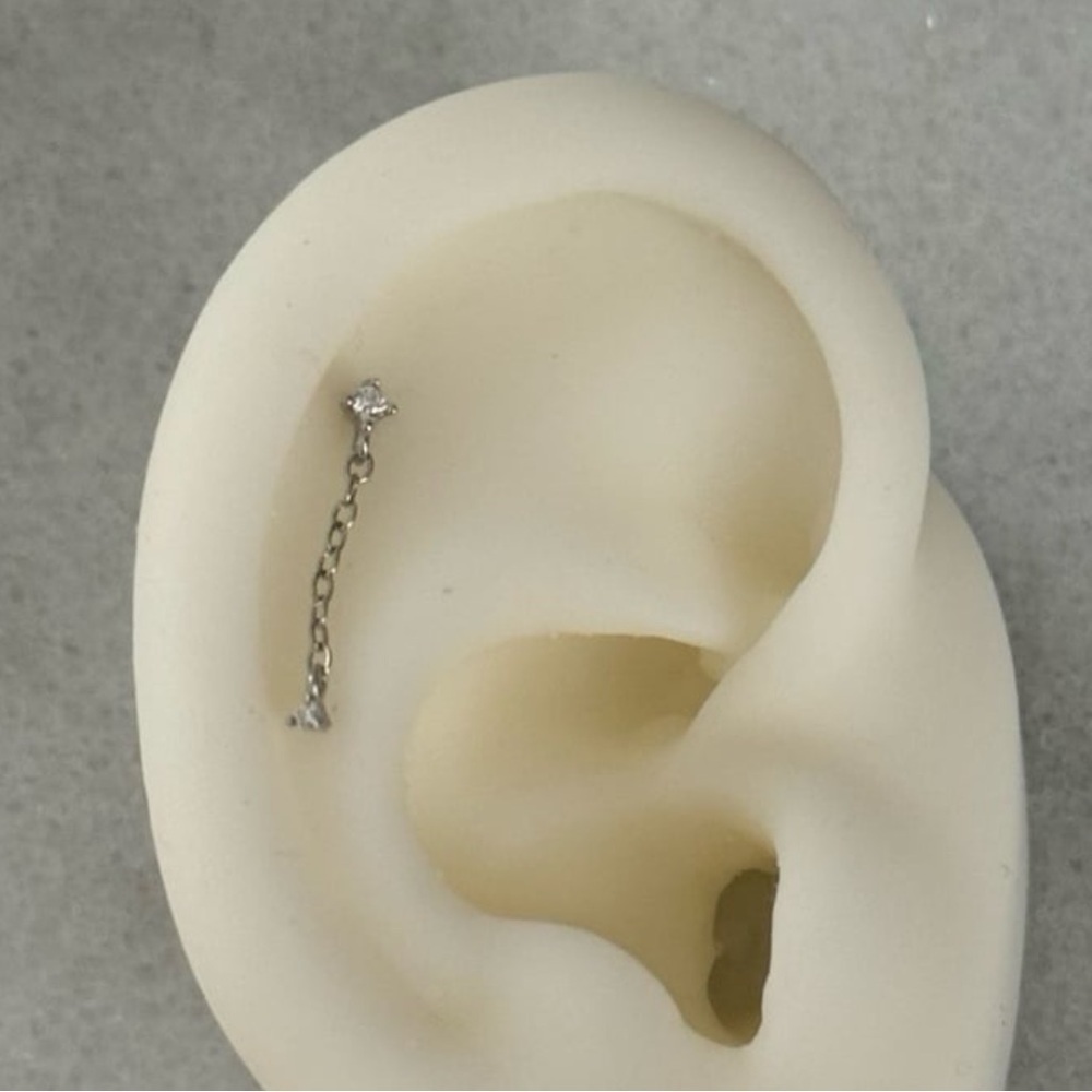 Sterling Silver Long Chain Crystal Cartilage Earring 

Brand New